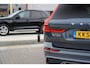 Volvo XC60 T8 Plug-in hybrid AWD Ultimate Dark Long Range | SOH 95% | Trekhaak | Schuif/kanteldak | Stoel & stuurwielverwarming | Head-up display | Adaptieve cruise control | Lederen dashboard | Dealer onderhouden |