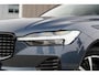 Volvo XC60 T8 Plug-in hybrid AWD Ultimate Dark Long Range | SOH 95% | Trekhaak | Schuif/kanteldak | Stoel & stuurwielverwarming | Head-up display | Adaptieve cruise control | Lederen dashboard | Dealer onderhouden |