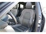 Volvo XC60 2.0 T8 Plug-in hybrid AWD Ultimate Dark Long Range | Trekhaak | Schuif/kanteldak | Stoel & stuurwielverwarming | Head-up display | Adaptieve cruise control | Lederen dashboard | Dealer onderhouden |