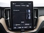 Volvo XC60 T6 PLUG-IN HYBRID ULTRA DARK LUCHTVERING SCHUIFDAK HARMAN KARDON