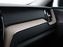 Volvo XC60 T6 PLUG-IN HYBRID ULTRA DARK LUCHTVERING SCHUIFDAK HARMAN KARDON