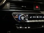 Audi A4 Avant 35 TFSI S Edition Competition LED Sfeerverlichting Stoelverwarming Leder-Stof DAB+