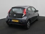 Toyota Aygo 1.0 VVT-i x-play Automaat | Apple Carplay/Android Auto | Achteruitrijcamera | LM velgen |