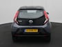 Toyota Aygo 1.0 VVT-i x-play Automaat | Apple Carplay/Android Auto | Achteruitrijcamera | LM velgen |