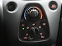 Toyota Aygo 1.0 VVT-i x-play Automaat | Apple Carplay/Android Auto | Achteruitrijcamera | LM velgen |