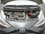 Toyota Aygo 1.0 VVT-i x-play Automaat | Apple Carplay/Android Auto | Achteruitrijcamera | LM velgen |