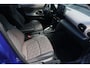 Toyota Yaris Cross 1.5 Hybrid Executive Bi-Tone | HuD | JBL | ACC | Keyless | BLIS | 18" | Stoel/Stuurverwarming | Camera | CarPlay
