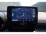 Toyota Yaris Cross 1.5 Hybrid Executive Bi-Tone | HuD | JBL | ACC | Keyless | BLIS | 18" | Stoel/Stuurverwarming | Camera | CarPlay