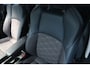 Toyota Yaris Cross 1.5 Hybrid Executive Bi-Tone | HuD | JBL | ACC | Keyless | BLIS | 18" | Stoel/Stuurverwarming | Camera | CarPlay