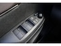 Toyota Yaris Cross 1.5 Hybrid Executive Bi-Tone | HuD | JBL | ACC | Keyless | BLIS | 18" | Stoel/Stuurverwarming | Camera | CarPlay