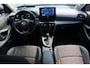 Toyota Yaris Cross 1.5 Hybrid Executive Bi-Tone | HuD | JBL | ACC | Keyless | BLIS | 18" | Stoel/Stuurverwarming | Camera | CarPlay