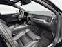 Volvo S60 T4 Polestar Optimised R-Design | 20" | Exterior Styling Pack | Trekhaak | Adaptieve Cruise | BLIS | DAB | Elektr. verst. best. Stoel | Parkeercamera | Stoelverwarming | Neerklapbare Achterbank