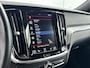 Volvo S60 T4 Polestar Optimised R-Design | 20" | Exterior Styling Pack | Trekhaak | Adaptieve Cruise | BLIS | DAB | Elektr. verst. best. Stoel | Parkeercamera | Stoelverwarming | Neerklapbare Achterbank