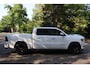 Dodge Ram 1500 5.7 V8 4x4 Crew Cab Laramie Sport 2024 NAP | 1e eigenaar | Panorama dak | Elektrische lederen stoelen met memory | Alpine Audi | Android auto | LPG | Stoelverwarming + verkoeling | Trekhaak | Camera | Carplay | | Navigatie | Cruise control | Lichtmetaal
