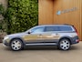 Volvo XC70 2.0 T5 245pk Summum | Dealer onderhouden | Trekhaak Schuifdak | Memory | Xenon