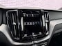 Volvo XC60 2.0 B5 R-Design | 360° Camera | Adaptieve cruise | BLIS | Power seat | Memory | Trekhaak | Keyless enty/start | Apple carplay/android auto |