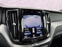Volvo XC60 2.0 B5 R-Design | 360° Camera | Adaptieve cruise | BLIS | Power seat | Memory | Trekhaak | Keyless enty/start | Apple carplay/android auto |