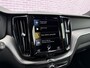 Volvo XC60 2.0 B5 R-Design | 360° Camera | Adaptieve cruise | BLIS | Power seat | Memory | Trekhaak | Keyless enty/start | Apple carplay/android auto |