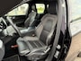 Volvo XC60 2.0 B5 R-Design | 360° Camera | Adaptieve cruise | BLIS | Power seat | Memory | Trekhaak | Keyless enty/start | Apple carplay/android auto |