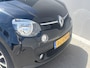 Renault Twingo TCe 90 Intens / Automaat / All Season Banden / 1e Eigenaar / Achteruitrij Camera / Full-Map Navigatie / Multimedia Scherm / Electronic Climate Control / Cruise Control / Lichtmetalen Velgen 16" /