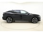 Peugeot 408 1.2 Hybrid 145 e-DCS6 Allure | Achteruitrijcamera | Dealer Onderhouden l Wireless Apple Carplay & Android Auto l TomTom Navigatie l DAB l Bluetooth l PDC l Camera l LED l Lichtmetalen Velgen