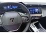 Peugeot 408 1.2 Hybrid 145 e-DCS6 Allure | Achteruitrijcamera | Dealer Onderhouden l Wireless Apple Carplay & Android Auto l TomTom Navigatie l DAB l Bluetooth l PDC l Camera l LED l Lichtmetalen Velgen
