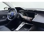Peugeot 408 1.2 Hybrid 145 e-DCS6 Allure | Achteruitrijcamera | Dealer Onderhouden l Wireless Apple Carplay & Android Auto l TomTom Navigatie l DAB l Bluetooth l PDC l Camera l LED l Lichtmetalen Velgen