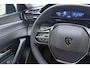 Peugeot 408 1.2 Hybrid 145 e-DCS6 Allure | Achteruitrijcamera | Dealer Onderhouden l Wireless Apple Carplay & Android Auto l TomTom Navigatie l DAB l Bluetooth l PDC l Camera l LED l Lichtmetalen Velgen