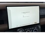 Land Rover Defender 2.0 P300e 110 X | FACELIFT | ClearSight | Meridian Surround | Trekhaak | Luchtvering | Koelbox | Panoramadak | 22 Inch