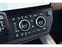 Land Rover Defender 2.0 P300e 110 X | FACELIFT | ClearSight | Meridian Surround | Trekhaak | Luchtvering | Koelbox | Panoramadak | 22 Inch