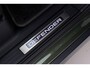 Land Rover Defender 2.0 P300e 110 X | FACELIFT | ClearSight | Meridian Surround | Trekhaak | Luchtvering | Koelbox | Panoramadak | 22 Inch