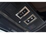 Land Rover Defender 2.0 P300e 110 X | FACELIFT | ClearSight | Meridian Surround | Trekhaak | Luchtvering | Koelbox | Panoramadak | 22 Inch