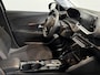 Peugeot e-208 EV Active Pack 50 kWh Navigatie Apple Carplay/Android Auto Parkeersensoren achter Cruise Control Climate Control Lichtmetalen velgen
