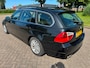BMW 3-Serie Touring 325i High Executive/CLIMA/NAVI/STOELVERWARMING/PARKEERSENSOR/BLEUTOOTH