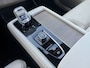 Volvo XC90 2.0 T8 Plug-in hybrid AWD Ultra Dark FACELIFT 455pk HU Luchtvering / Trekhaak / Bowers-Wilkins