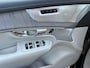 Volvo XC90 2.0 T8 Plug-in hybrid AWD Ultra Dark FACELIFT 455pk HU Luchtvering / Trekhaak / Bowers-Wilkins