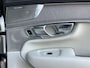 Volvo XC90 2.0 T8 Plug-in hybrid AWD Ultra Dark FACELIFT 455pk HU Luchtvering / Trekhaak / Bowers-Wilkins