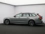 Volvo V90 T6 AWD Plug-in hybrid Ultra Dark Trekhaak / Pan. dak / 360 camera/ Head up display/ Harman Kardon / 20" / Stoel+stuur+achterbankverwarming