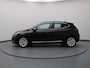 Renault Clio TCe Intens 90pk Camera | Cruise | Navi | Parkeersens. v+a | Stoel-/stuurverw.