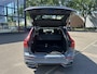 Volvo XC60 2.0 T6 Plug-in hybrid AWD Plus Dark | BOMVOL!! | 22K KM!! | STOEL STUURVERWARMING | PANO | ELEK. TREKHAAK | ADAP. CRUISRE | MEM. STOELEN | ACHTERBANK VERWARMD | ELEK. ACHTERKLEP | 12 MND BOVAG GARANTIE | DEALER ONDERHOUDEN |