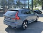 Volvo XC60 2.0 T6 Plug-in hybrid AWD Plus Dark | BOMVOL!! | 22K KM!! | STOEL STUURVERWARMING | PANO | ELEK. TREKHAAK | ADAP. CRUISRE | MEM. STOELEN | ACHTERBANK VERWARMD | ELEK. ACHTERKLEP | 12 MND BOVAG GARANTIE | DEALER ONDERHOUDEN |