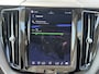Volvo XC60 2.0 T6 Plug-in hybrid AWD Plus Dark | BOMVOL!! | 22K KM!! | STOEL STUURVERWARMING | PANO | ELEK. TREKHAAK | ADAP. CRUISRE | MEM. STOELEN | ACHTERBANK VERWARMD | ELEK. ACHTERKLEP | 12 MND BOVAG GARANTIE | DEALER ONDERHOUDEN |