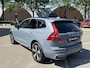Volvo XC60 2.0 T6 Plug-in hybrid AWD Plus Dark | BOMVOL!! | 22K KM!! | STOEL STUURVERWARMING | PANO | ELEK. TREKHAAK | ADAP. CRUISRE | MEM. STOELEN | ACHTERBANK VERWARMD | ELEK. ACHTERKLEP | 12 MND BOVAG GARANTIE | DEALER ONDERHOUDEN |