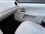 Volkswagen Up! 1.0 75PK 5D BMT High up, COLOUR, PANORAMA SCHUIF/KANTELDAK, STOELVERWARMING, AIRCO, CRUISE CONTROL, BLUETOOTH