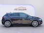 Opel Astra 1.4 Turbo Cosmo /Apple Carplay/Navi/Park. sensoren/Climate Control/Cruise Control/NL-auto/Aut. Licht en Regensensor/Getint Glas/Bluetooth/(MET GARANTIE*)