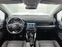 Citroën C3 Aircross SUV Shine 130pk Automaat | Lage kilometerstand | Navigatie | Achteruitrijcamera | Climate Control | Cruise Control | Parkeersensoren v+a | Comfortstoelen leder/stof | Keyless | Apple Carplay / Android Auto | DAB+ radio | Bluetooth | Elektrisch inklapbare spiegels | Automatisch dimlicht | Regensensor | Donker getint glas | 17" lichtmetalen velgen |