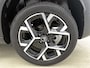 Citroën C3 Aircross SUV Shine 130pk Automaat | Lage kilometerstand | Navigatie | Achteruitrijcamera | Climate Control | Cruise Control | Parkeersensoren v+a | Comfortstoelen leder/stof | Keyless | Apple Carplay / Android Auto | DAB+ radio | Bluetooth | Elektrisch inklapbare spiegels | Automatisch dimlicht | Regensensor | Donker getint glas | 17" lichtmetalen velgen |