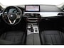 BMW 5-Serie Touring 520e 204Pk BUSINESS Edition Plus SOH 97% | FULL LED | LEDER | CAMERA | STOELVERW | ELEK TREKHAAK | LMV