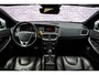 Volvo V40 1.5 T3 Polar+ Sport | Parkeerverwarming | Panorama dak | Achteruitrijcamera | Parkeersensoren | Lederen Bekleding | Harman / Kardon Audio  | Stoelverwarming |