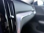Volvo V60 2.0 B3 Essential Edition | Parkeercamera | Stoel/stuur verwarming | Apple Carplay/Android auto | Leder | 4 voudig verstelbare lendesteun | zitvlakverlengers | Metallic lak |